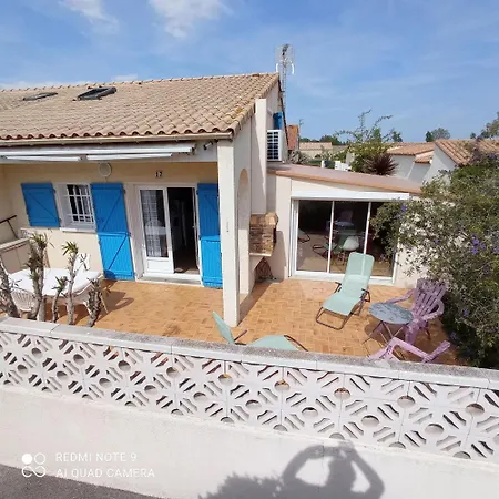 Maison Confortable Avec Piscine Partagée à Saint-cyprien Сasa de vacaciones *