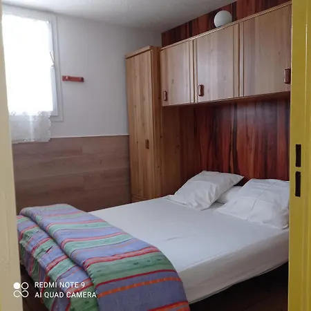 Maison Confortable Avec Piscine Partagée à Saint-cyprien