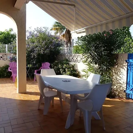 Maison Confortable Avec Piscine Partagée à Saint-cyprien * Saint-Cyprien (Pyrenees-Orientales)